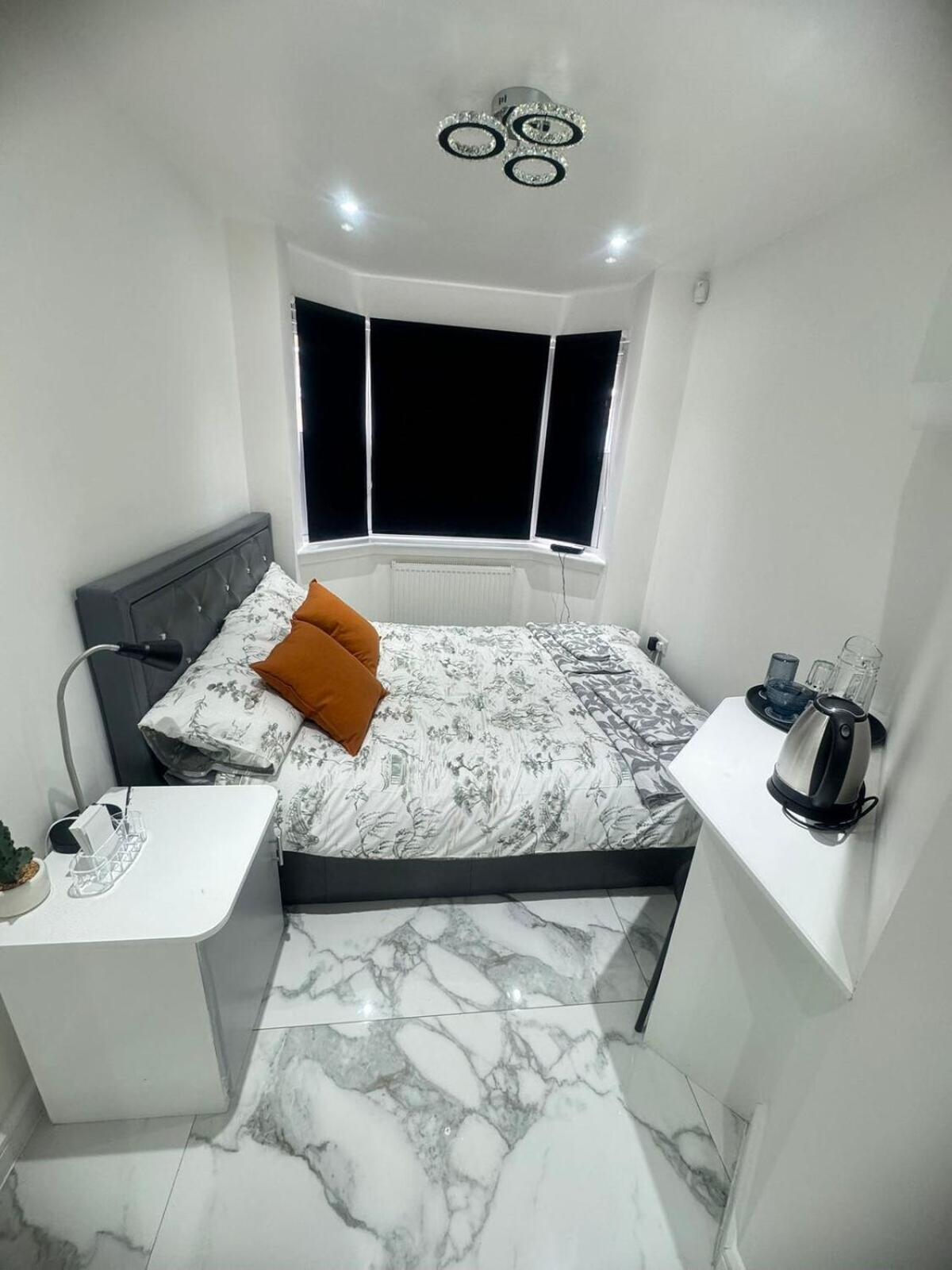 Tina Guest House Λονδίνο Εξωτερικό φωτογραφία